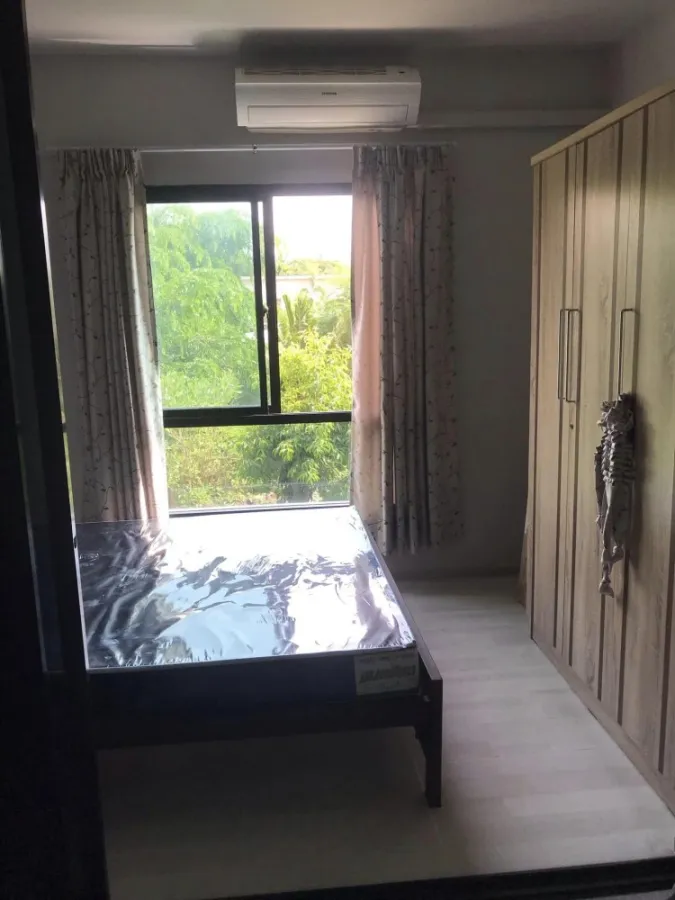 Selling Unio Rama 2-Thakham, good location, near shopping malls, convenient transportation, good price, worth investing!! Don't miss it!!