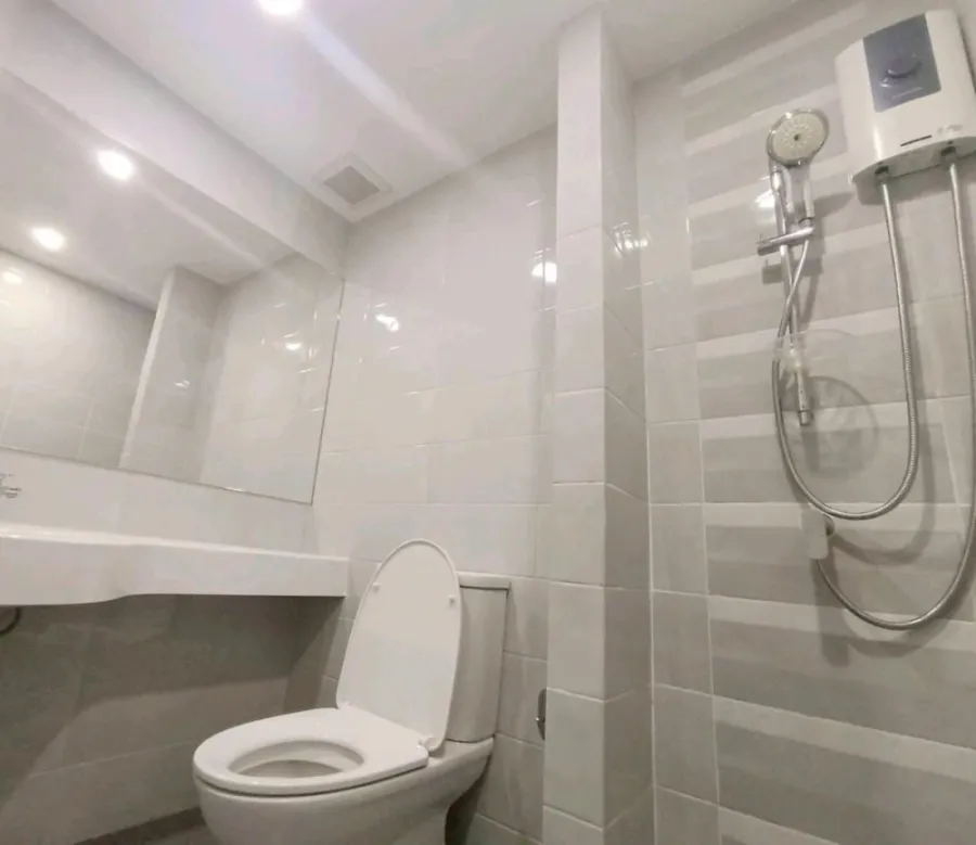 For rent: VIIA 7 Bangna by Apasiri, 3rd floor, fully furnished unit. Book now! Don't miss out!