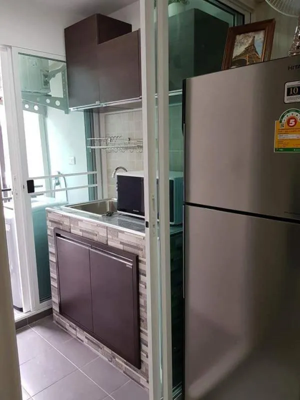 Urgent for rent !! Condo Regent Home Sukhumvit 81, beautiful room, 5th floor, near BTS, ready to move in. Don't wait.