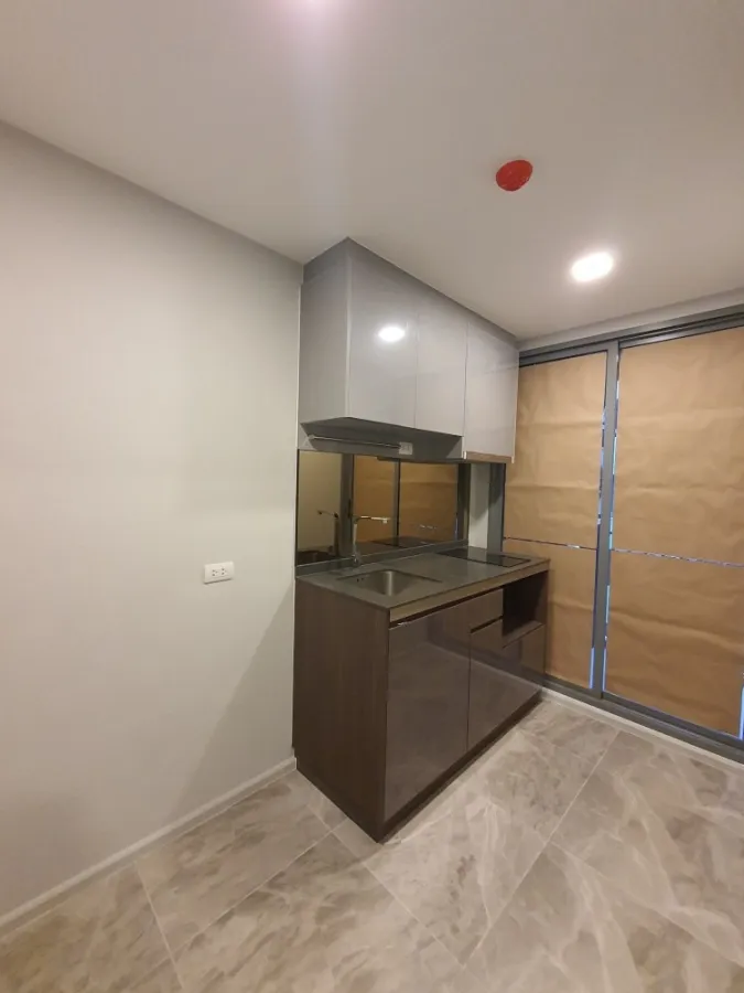 Come on, empty room, One Bed Plus, very wide, don't miss the decoration line, book now at Quintara Phume Sukhumvit 39 for sale.