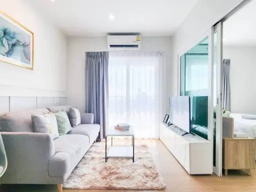 For sale: The Key Sathorn - Charoenrat, spacious room. Chao Phraya River view Completely beautifully decorated First come, first served.