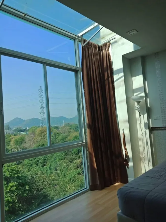 Green Lake Condo Sriracha for sale, spacious room with plenty of usable space, comes with complete furniture and amenities, reserve now!