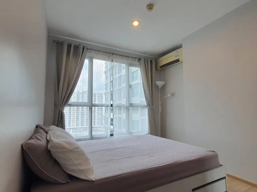 For sale: The Base Chaengwattana, ready to move in, spacious and comfortable, book now before you miss out!!