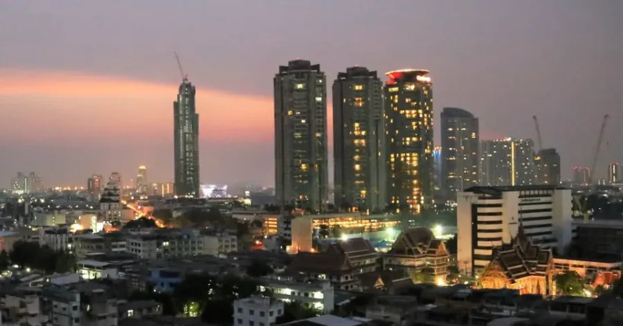 ขาย ให้เช่า เดอะ สเตชั่น สาทร-บางรัก ตึก 2 ชั้น 16 วิวเมืองดีที่สุด วิวพาโนรามา เงียบสงบ ไม่มียุง รีบคว้าไว้เลย