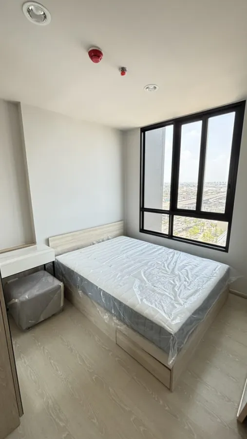 For rent: Noble NUE Mega Plus Bangna. Ready to move in, fully furnished, spacious and comfortable room. Book now!