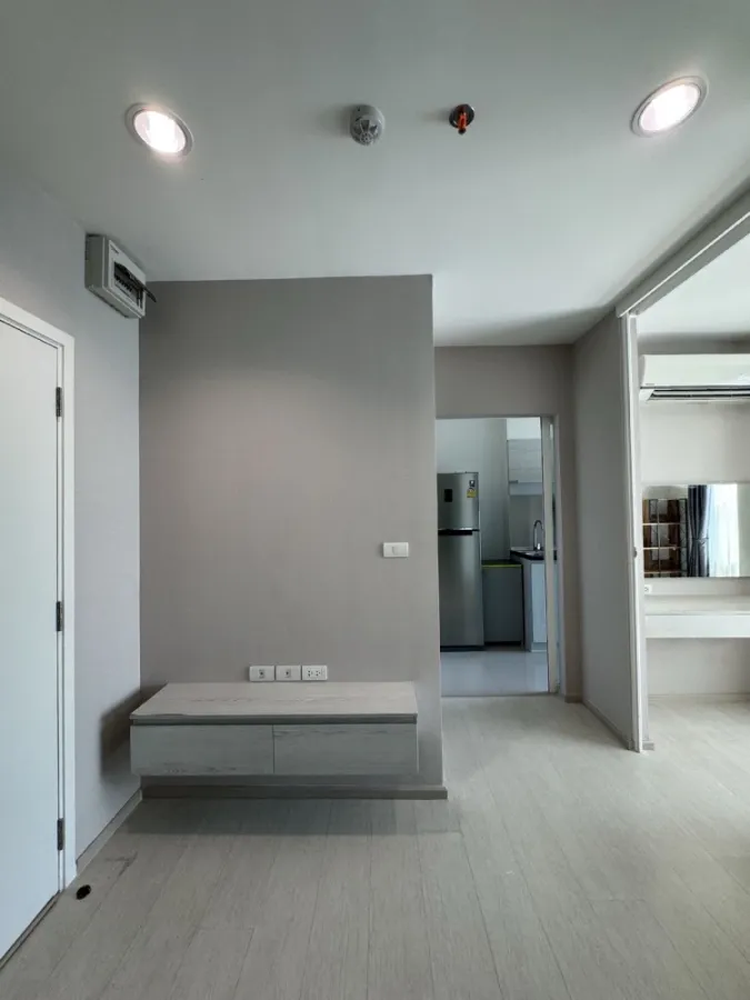 Urgent sale!! Condo Aspire Erawan, 30th floor, Building B, river view, beautiful room, good price, very suitable for investment, don't miss it!!