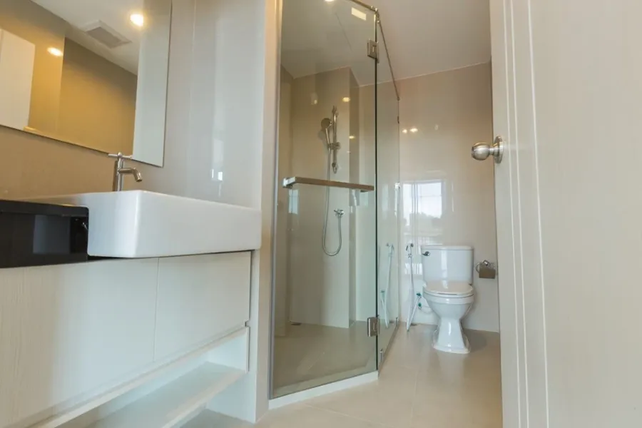 ให้เช่า Infiniti condo 1 ห้องนอน 1 ห้องน้ำ วิวทะเลสวย ไม่บล็อค เฟอร์นิเจอร์ครบครัน รีบจองเลยจ้า
