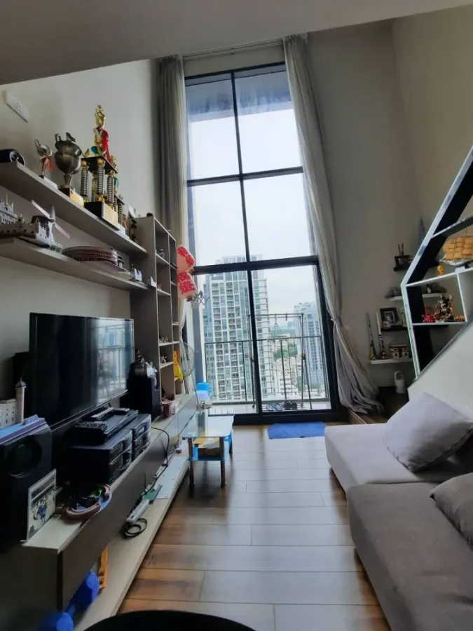 ให้เช่า Onyx Phahonyothin ชั้น 23 Duplex Room แต่งครบ พร้อมอยู่ จองเลย ห้ามพลาด