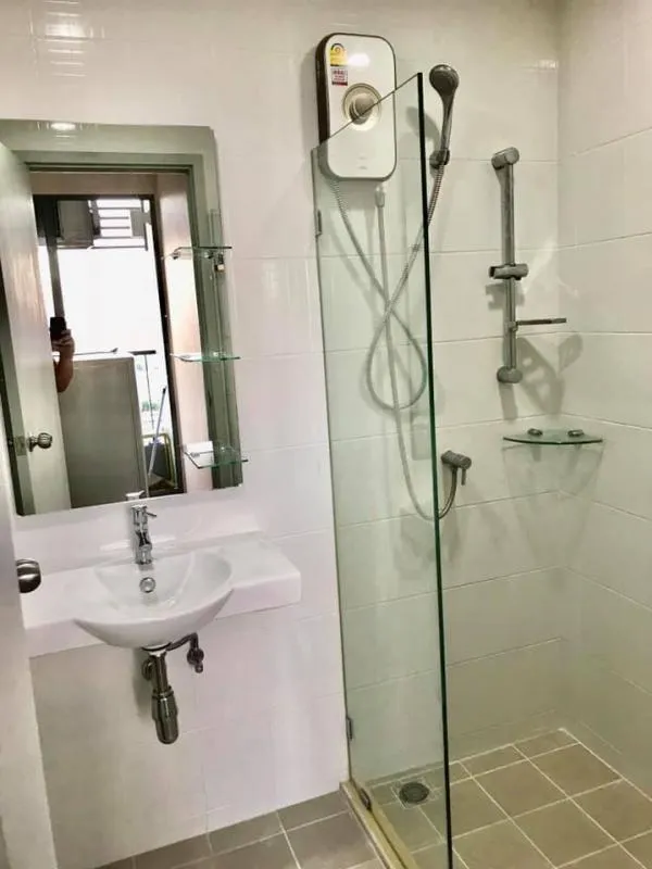 For rent Ideo Wutthakhat ห้องสวย เฟอร์นิเจอร์ครบเครื่องใช้ไฟฟ้าพร้อม กระเป๋าใบเดียวเข้าอยู่ได้เลย
