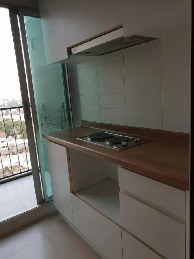 Condo for sale, U Delight 3, Prachachuen - Bang Sue, empty room, clean, good view, beautiful pool view, good price, hurry to reserve.