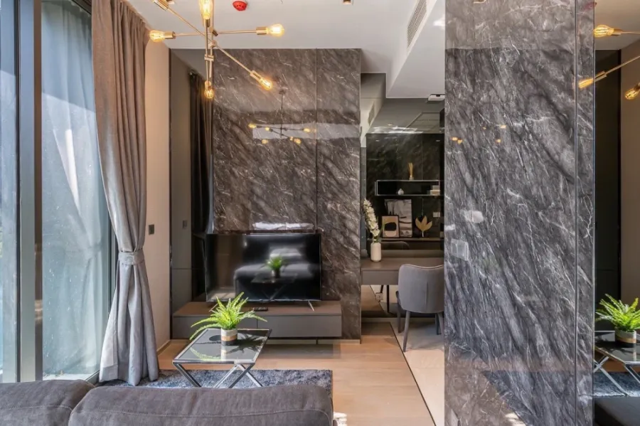 Condo for rent: Ashton Silom. Beautifully decorated room. Simple and luxurious. 10th floor. Just the right height. Come and reserve before you miss yo