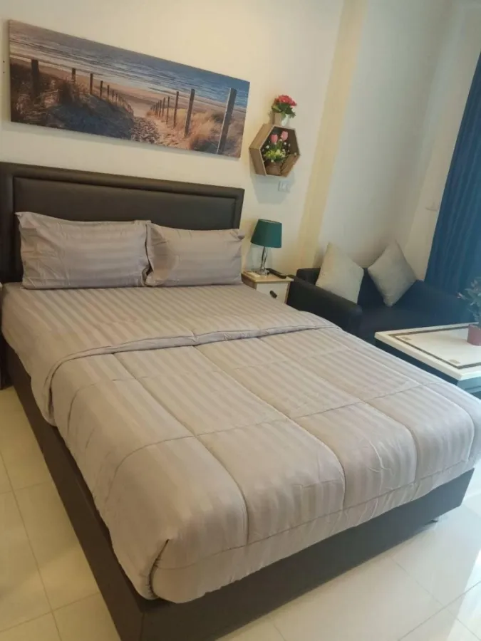 ขาย ให้เช่า THE RIVIERA WONG AMAT BEACH ห้อง STUDIO วิวสระว่ายน้ำ ตกแต่งพร้อมอยู่ ห้ามพลาด