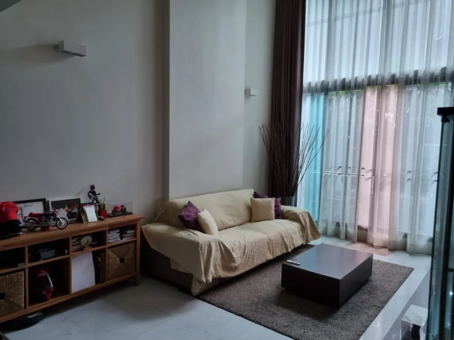 ขายด่วนๆ คอนโด Siamese 39 ห้อง Duplex Fully furnished มาพร้อมราคาสุดคุ้ม คุณต้องห้ามพลาดเลย
