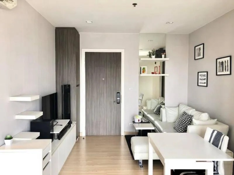 ให้เช่า Urbano Absolute สาทร-ตากสิน ห้องตกแต่งสวย เห็นวิวแม่น้ำเจ้าพระยา+iconsiam พร้อมอยู่