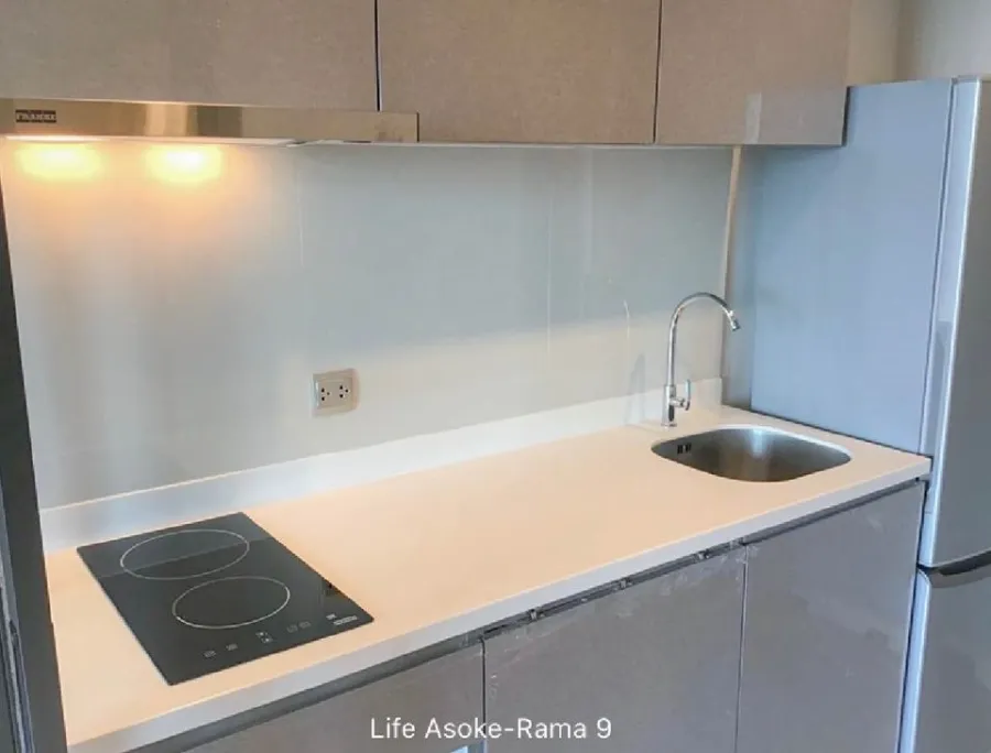 Condo for sale, Life Asoke-Rama 9, color tone, easy decoration, 11th floor, nice to live in, like this, you need to reserve now.