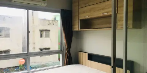 ให้เช่า V Condo Ladkrabang ห้องน่าอยู่ ชั้น 3 แต่งครบ เฟอร์นิเจอร์ครบครัน หิ้วกระเป๋าเข้าอยู่ได้เลย