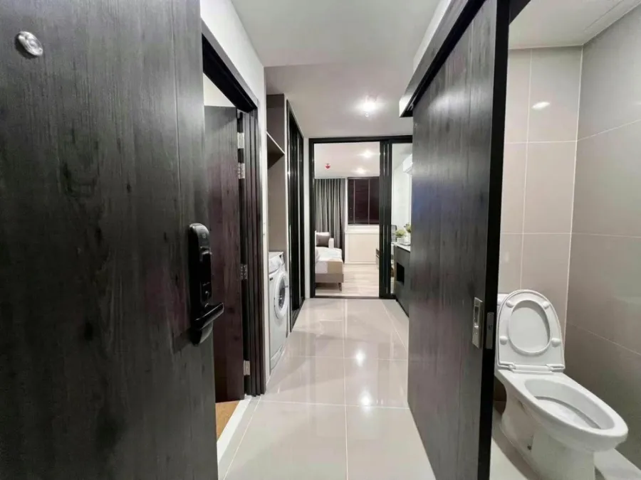 ให้เช่า คอนโด เอ็กซ์ที ห้วยขวาง ห้องชั้น 24 เฟอร์นิเจอร์เครื่องใช้ไฟฟ้าครบพร้อมอยู่ จองด่วน ก่อนพลาด