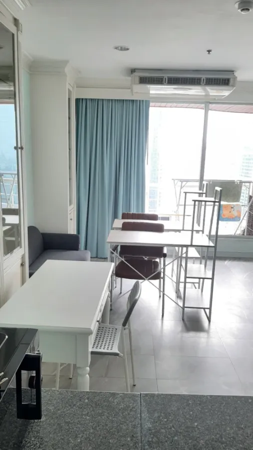 ให้เช่า Pathumwan Resort ห้องพร้อมอยู่ เฟอร์พร้อม ห้องกว้างขวางอยู่สบาย รีบจองเลยห้ามพลาด