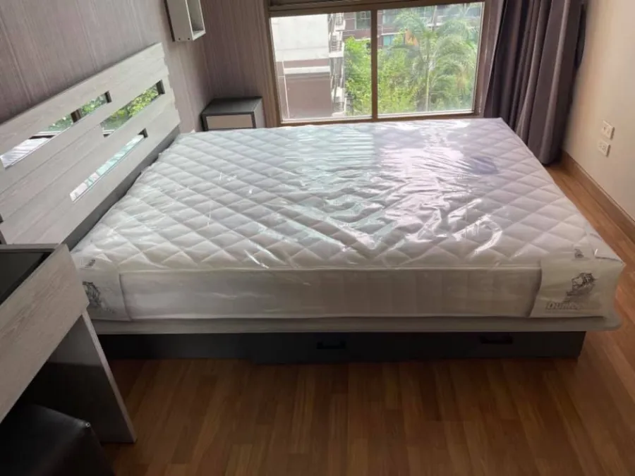 ให้เช่า ซัมเมอร์ การ์เดนท์ ห้องนี้กว้างมาก พื้นที่ใช้สอยจัดเต็ม แถมห้องวิวสระพรีเมี่ยมสุดๆ จองเลย