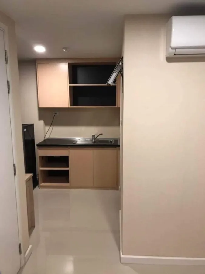 For rent / sale JW Condo @ Don Mueang, 3rd floor, beautiful room, new, excellent condition, book now, don't miss it.