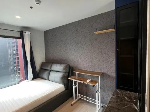 Life Asoke - Rama 9 for rent, fully furnished room Full built-in, 18th floor, high view, hurry up to reserve it. images