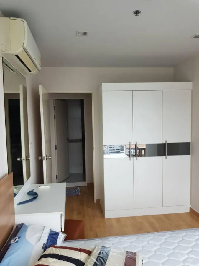 Condo for rent: Casa Condo-Asoke Dindaeng, spacious room, fully furnished, beautiful decoration, very good view. If interested, hurry before you miss it.