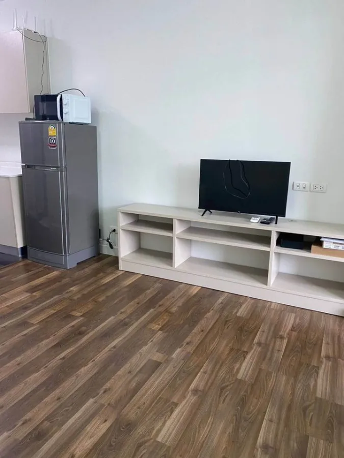 ขาย คอนโด A space me สุขุมวิท 77 ชั้น 8 วิวสระว่ายน้ำ ห้องกั้นเป็นสัดส่วน สะอาด สบายตา จองเลย