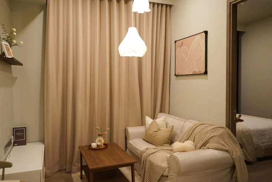 For rent, Celes Asoke, Fully Furnished, high floor, good view, beautiful room, fully furnished, hurry and reserve now, don't miss it, hurry up.