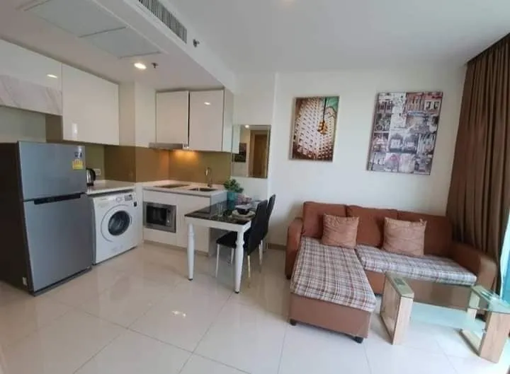 For rent, The Riviera Wongamat Beach (North Pattaya), simple decorated room, nice to live in, fully furnished, book now.