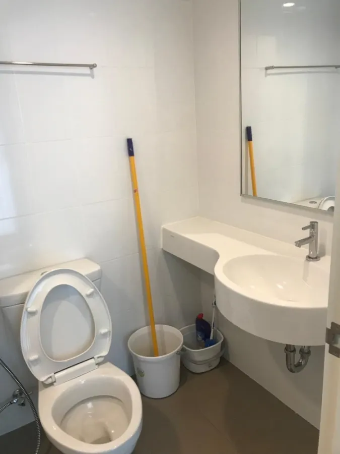For sale: Lumpini Nawamin Sri Burapha, 6th floor, partition room, fully furnished. Affordable price If interested, reserve now. ​
