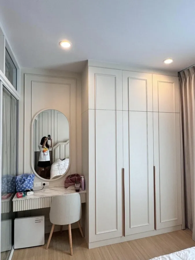 For rent Condo Supalai Lite Ratchada-Narathiwat-Sathorn, 18th floor,city view, very beautiful room, fully furnished, ready to move in, don't miss it!!