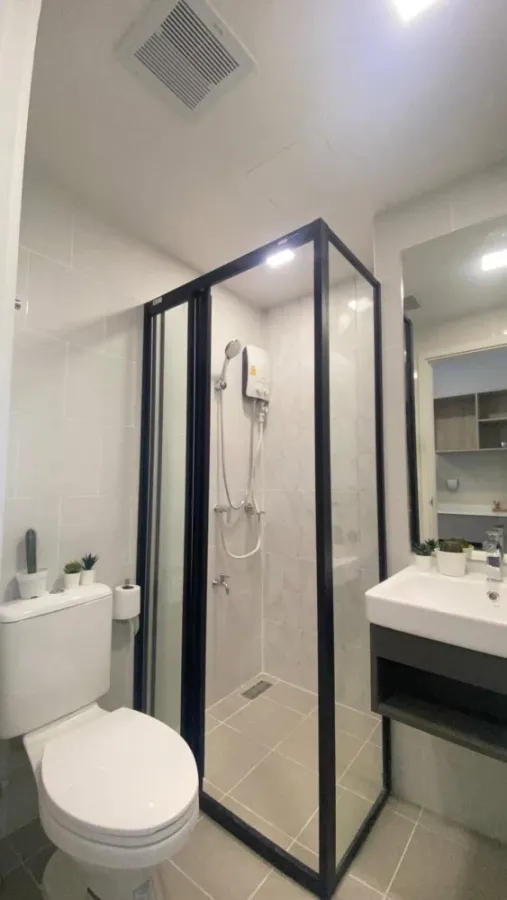 For rent: Cave Condo Salaya, ready to move in, 2nd floor, swimming pool view, good atmosphere, if you don't book, you'll regret it later.