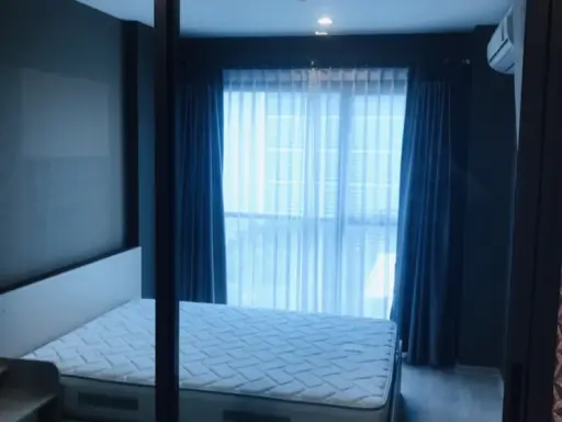 For rent urgently!! Condo Rhythm Rangnam, very cheap price, very beautiful room, can carry the bag and move in, don't miss it!!