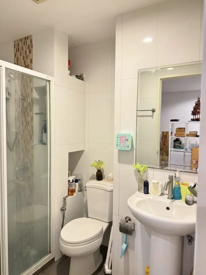 For rent: The Series Udomsuk 29, 1 bedroom, 1 bathroom, good location, swimming pool view, fully furnished, reserve now!
