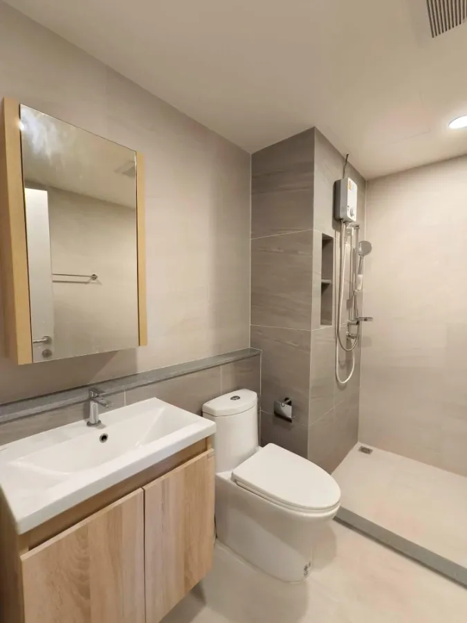 Condo for rent: The Stage Mindscape Ratchada - Huai Khwang. Beautiful, well-maintained unit, ready to move in. Book now!!