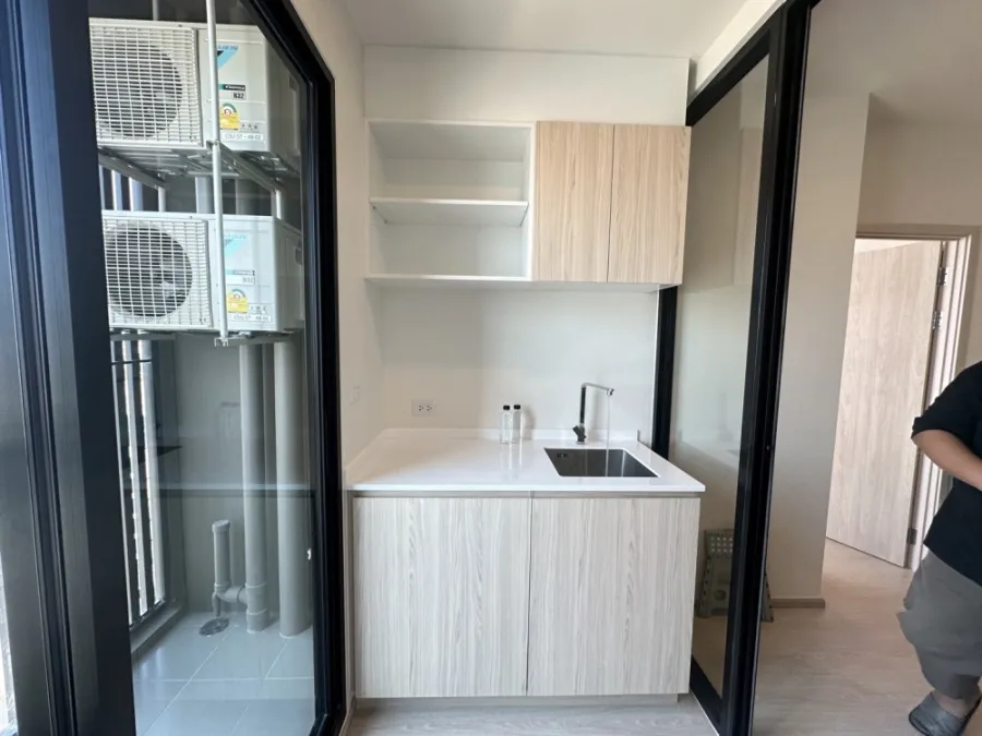 Down payment for sale, Nue Noble Ratchada-Lat Phrao, 14th floor, open view, corner room, very private. Travel comfortably. Book now.