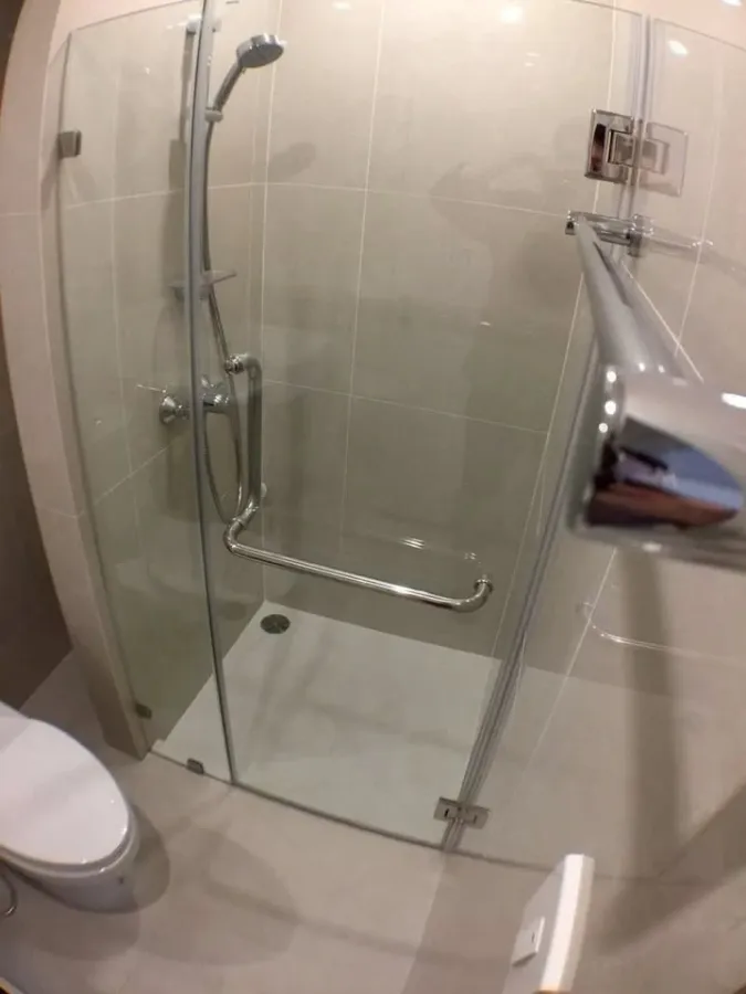 For sale: Noble Revolve Ratchada, high floor, 29th floor, city view, very nice, open view, not blocked, headboard with wallpaper, hurry up and grab it