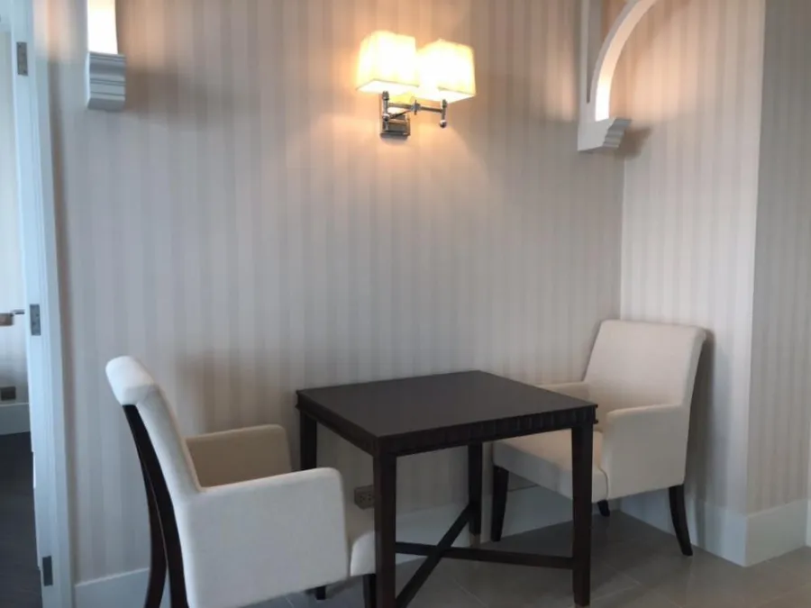 Down Payment Sale / Rent Grand Florida Beachfront Condo Resort Pattaya View Club House built-in furniture