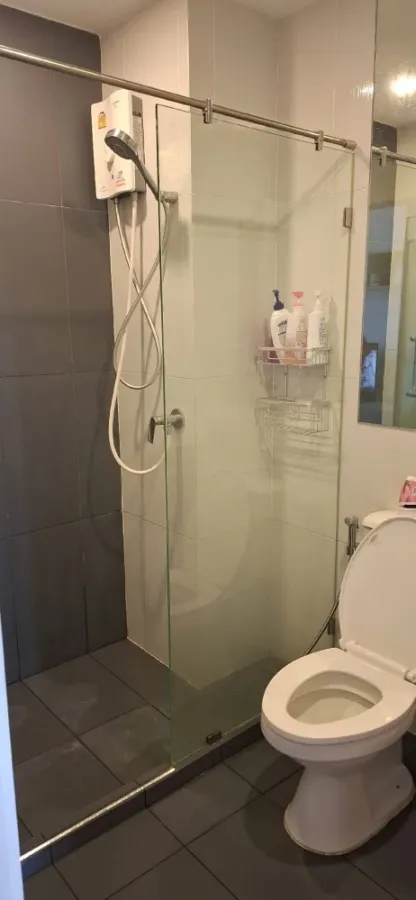 For rent: THE ORIGIN Ram 209 Interchange, 7th floor, fully furnished unit. Book now! Don't miss out!