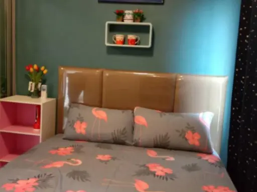 Sale Plum Condo Bang Yai Station, beautiful room, brand new decoration. Does not receive direct sunlight, so it's cool. If interested, hurry up.