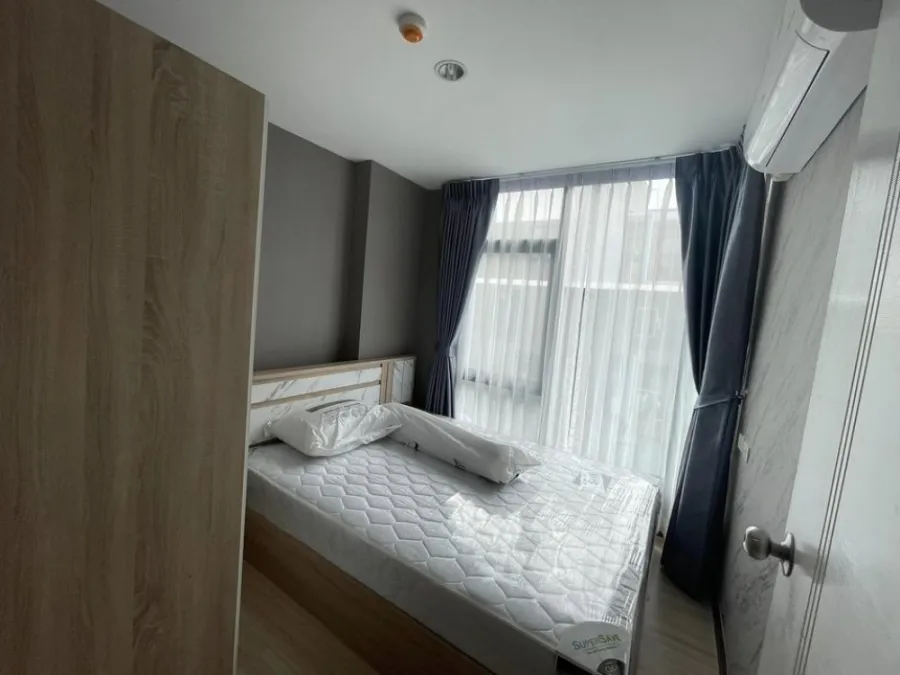 Sell / rent Fresh Condo, 2 bedrooms, 2 bathrooms, very spacious room, super big sofa Fully furnished. Don't miss it. Book now.
