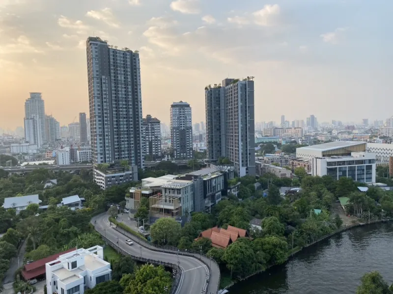 ให้เช่า คอนโด เดอะ เบส สุขุมวิท 77 ห้องสวย ชั้นสูงวิวดี มีเฟอร์นิเจอร์ครบครัน อย่ารอช้า!!