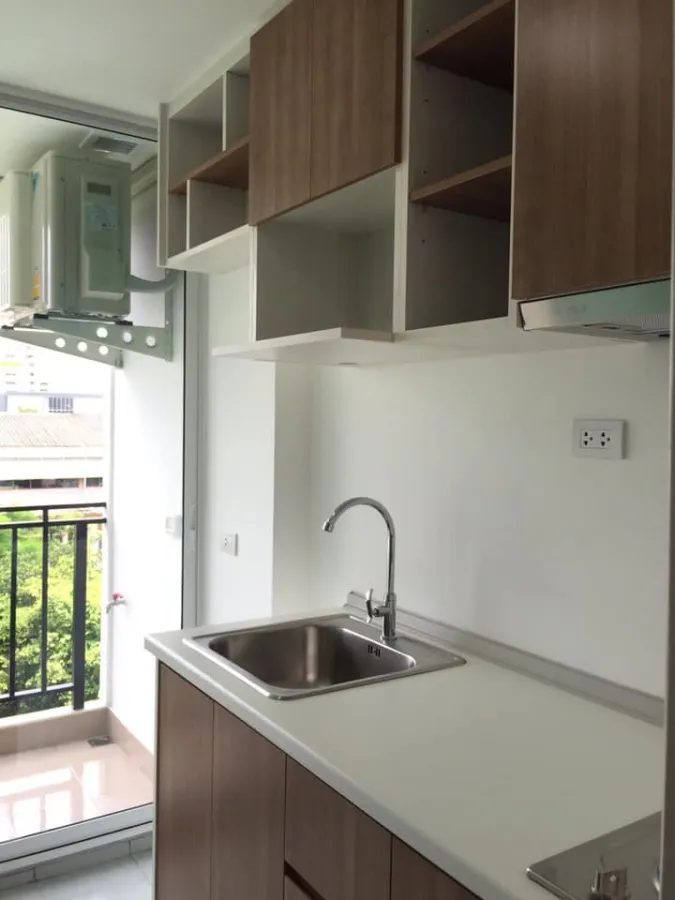 Condo for sale, The One Plus Srinakarin, partitioned room, natural view, shady, livable, worth owning.