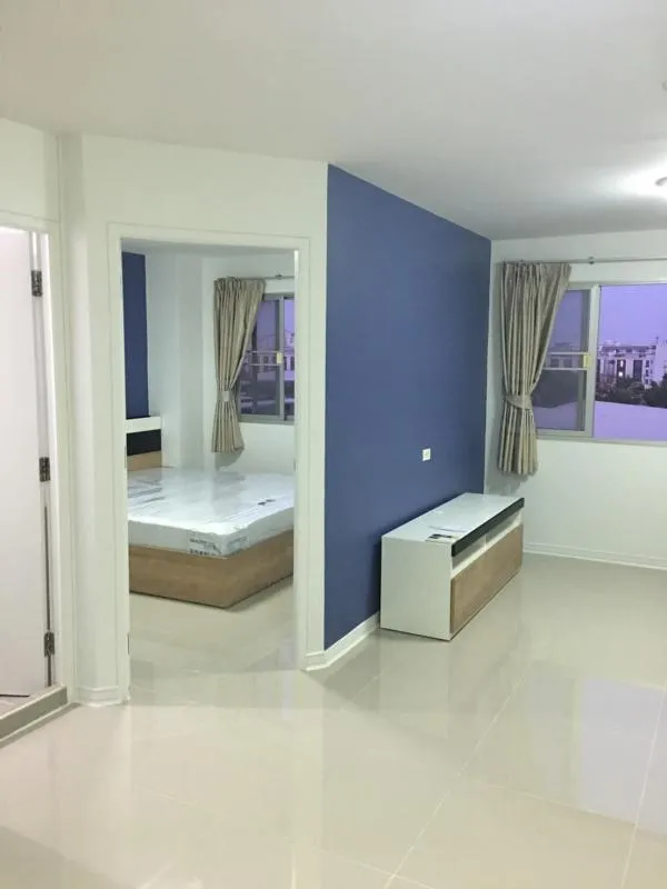 For rent, Lumpini Condo Town, Bodindecha - Ramkhamhaeng, 6th floor, size 35 sq m, wide room, super beautiful.