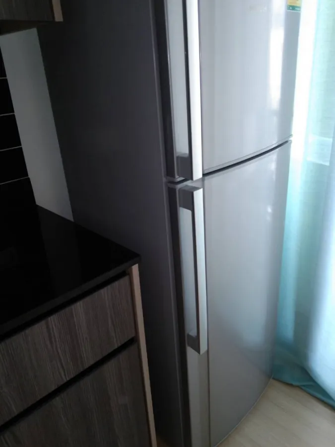 Urgent for rent !! Condo Unio Sukhumvit 72 Phase 1 full facilities Close to Bearing BTS station You can't miss it !!