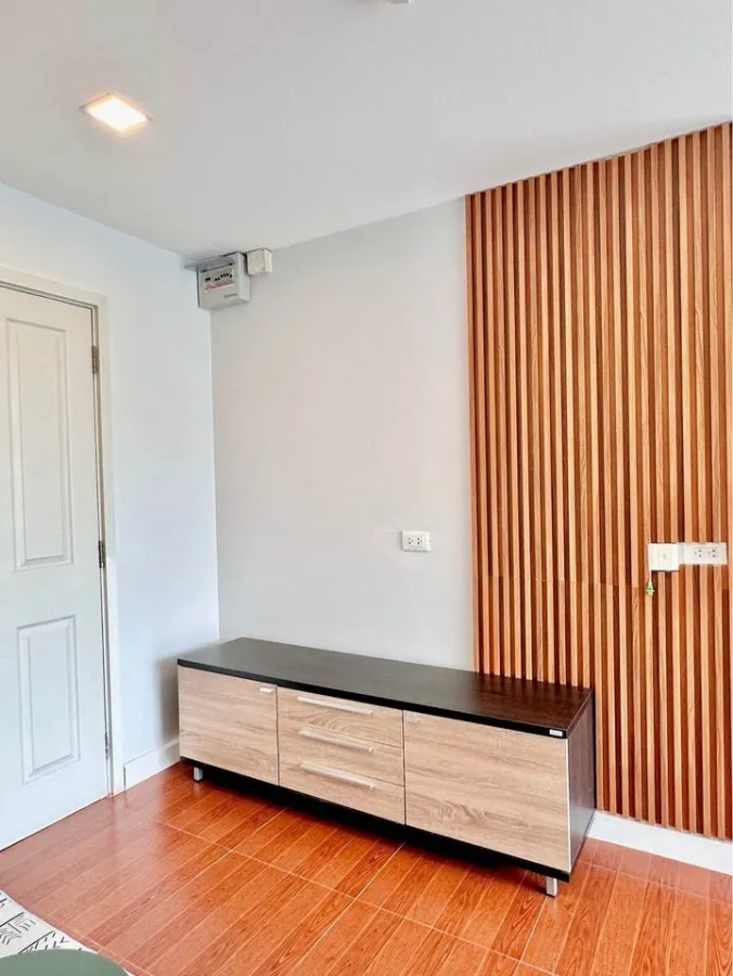 Condo for sale, The Cube Ramkhamhaeng, bright room, easy to look at. Fully built-in If you don't reserve, you'll miss it.
