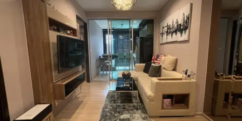 ขาย Rhytym Sathorn เฟอร์นิเจอร์จัดเต็ม เครื่องใช้ไฟฟ้าครบ พร้อมเข้าอยู่ จองได้เลย