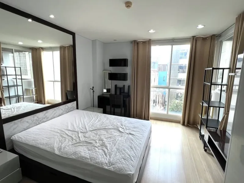 ให้เช่า The Address Pathumwan ห้องพร้อมอยู่ เฟอร์พร้อม กว้างอยู่สบาย จองเลย