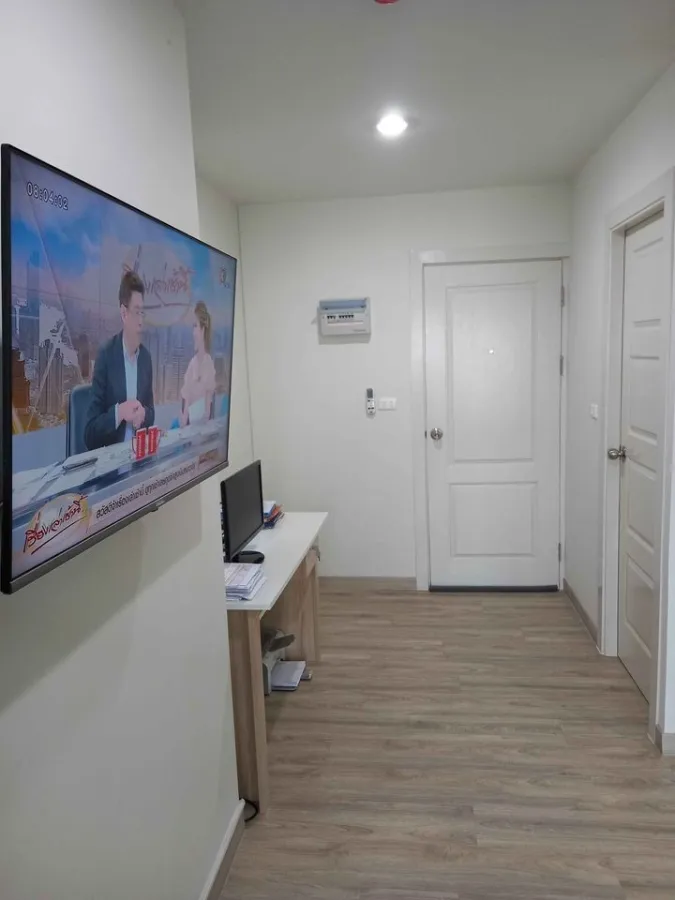 Sell The Crystal Bliss Rattanathibet, corner room, Chao Phraya River view, spacious room, nice, fully furnished, book now, hurry up.