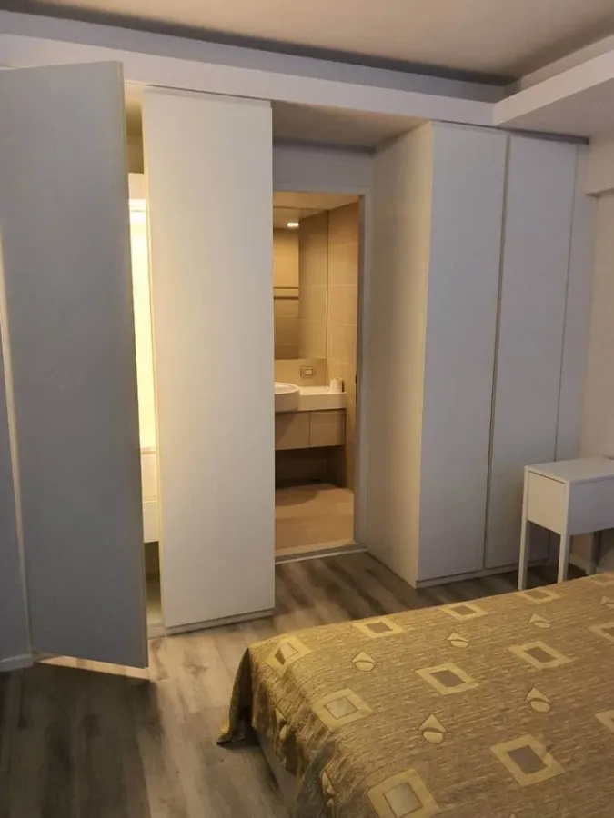 For rent: Double Lake Condominium, Phase 1, 5th floor, fully furnished room, nice to live in, book now, urgently.